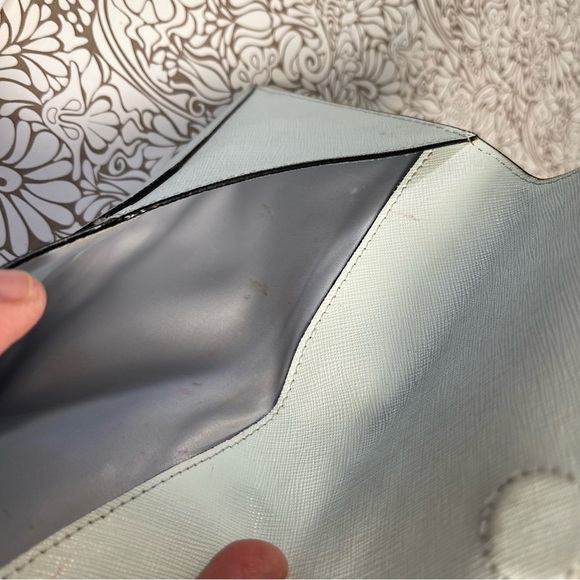 Henri Bendel New York bicolor leather envelope fold over snap clutch - Picture 8 of 10